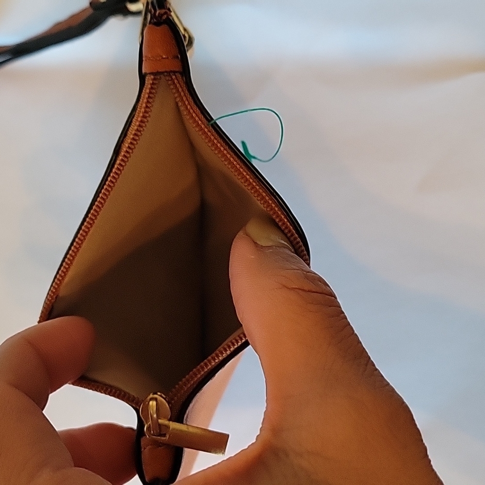 Wristlet - Picture 4 of 4